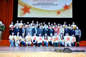 GYLN members at the Sunwah and VNU Social Services Day 2015 in Hanoi